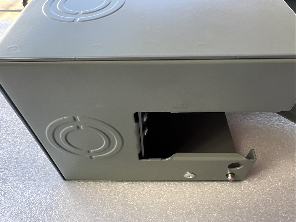 30 Amp RV Power Outlet Box 125 Volt NEMA:TT-30R (out Doors) Recreational.