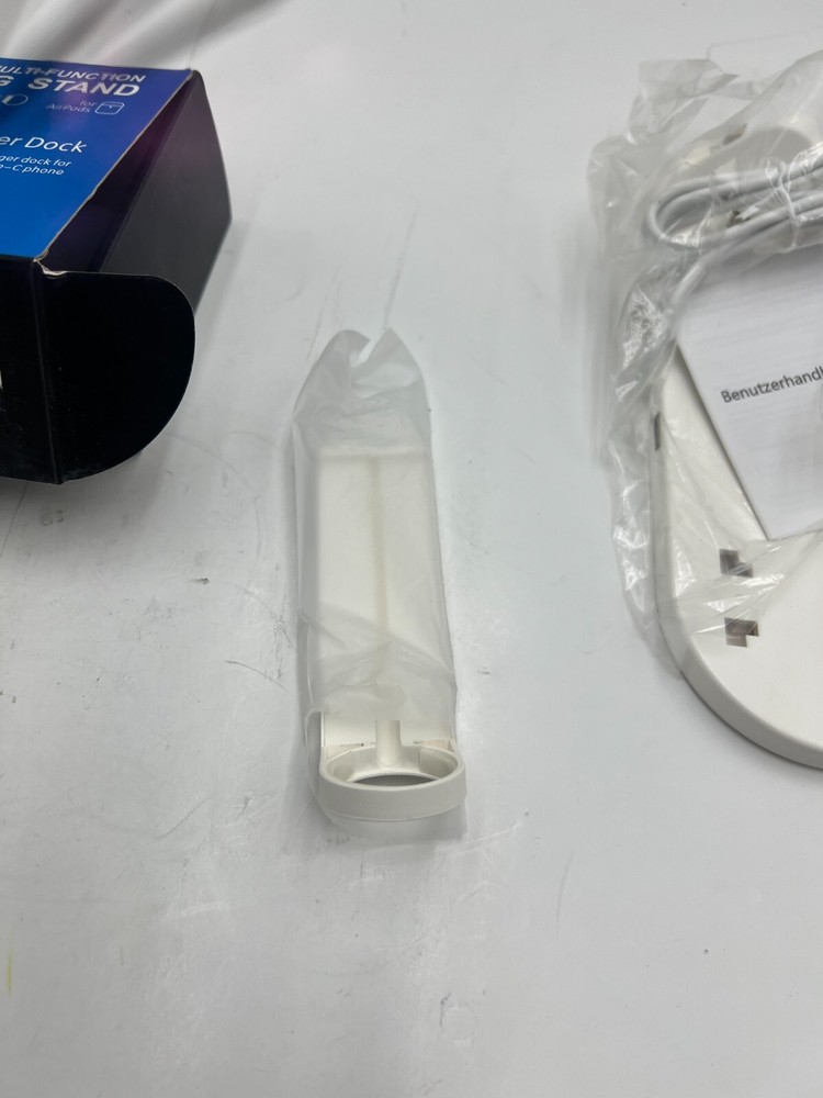 Multi-Function Charging Stand 3-in-1 Rotatable Charger Dock for iPhone/Micro USB