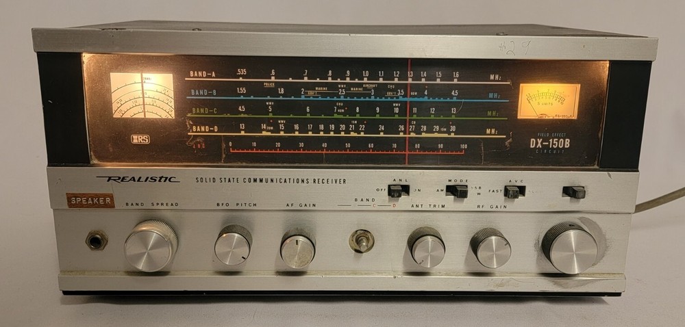 Realistic DX-150A Radio Shack AC/DC Solid State Communications Receiver UNTESTED