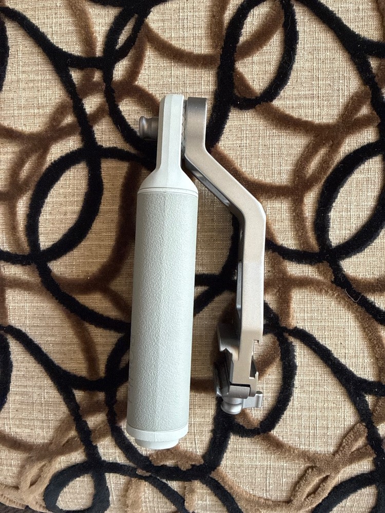 DJI RS 4 Mini Combo 3-Axis Gimbal Stabilizer - Unactivated