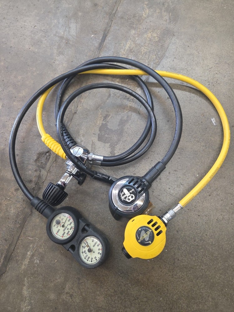 US Divers Sea 4 & Octopus Pivot. Nice Set SEE