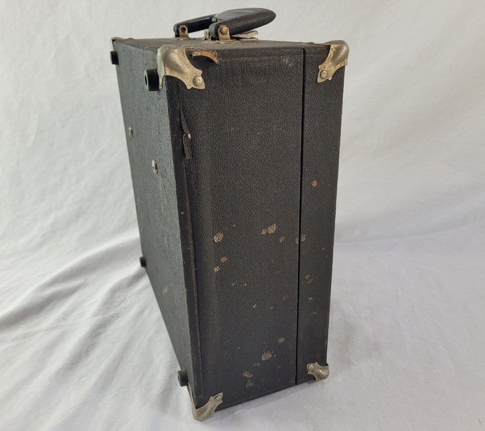 Lectrotech Picture Tube Analyzer model CRT-100 - Powers On