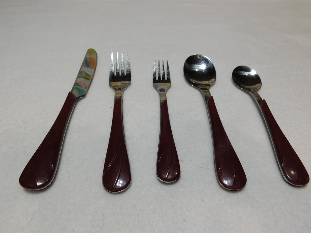 Fiesta Flatware Place Setting for Five Cinnabar