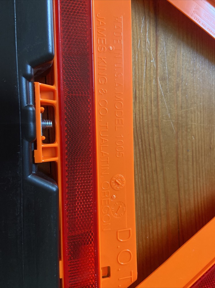 Warning Triangle Flare Kit