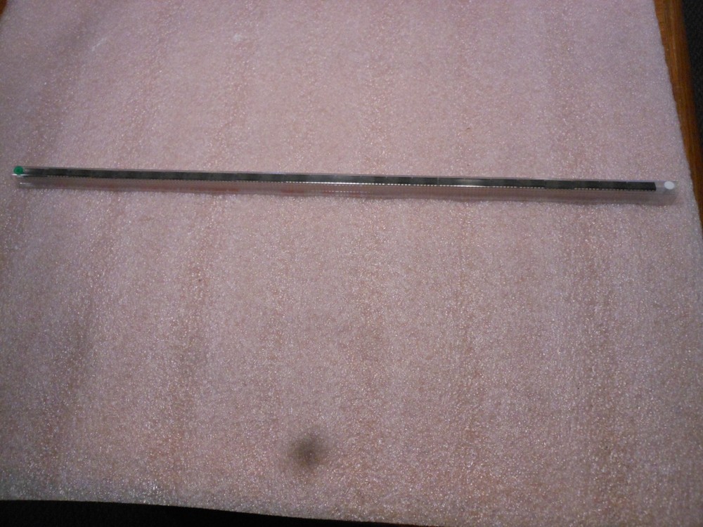 PHILIPS MICROCIRCUIT (25 PC LOT) PART # 74HC04N