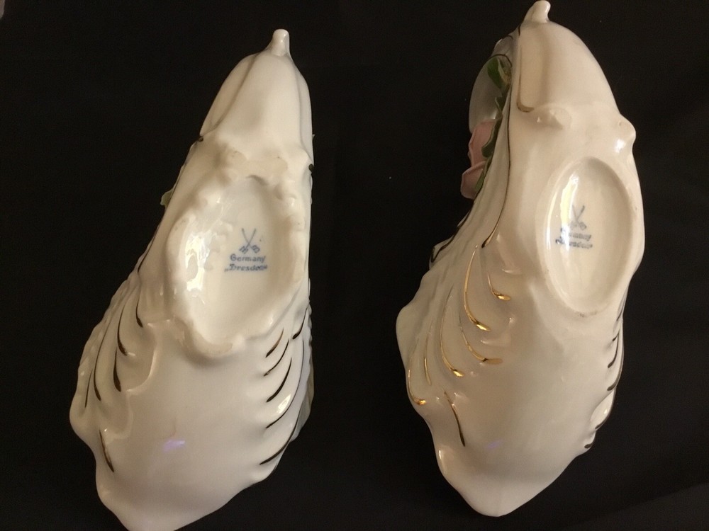 DRESDEN CAPDIMONTE CORNUCOPIA PORCELAIN VASES (2). D134