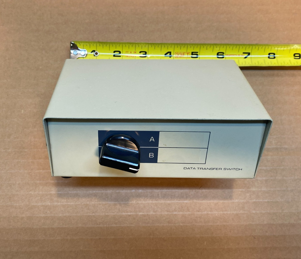 Vintage PC 2-Port Data Transfer Switch A/B  - Clean