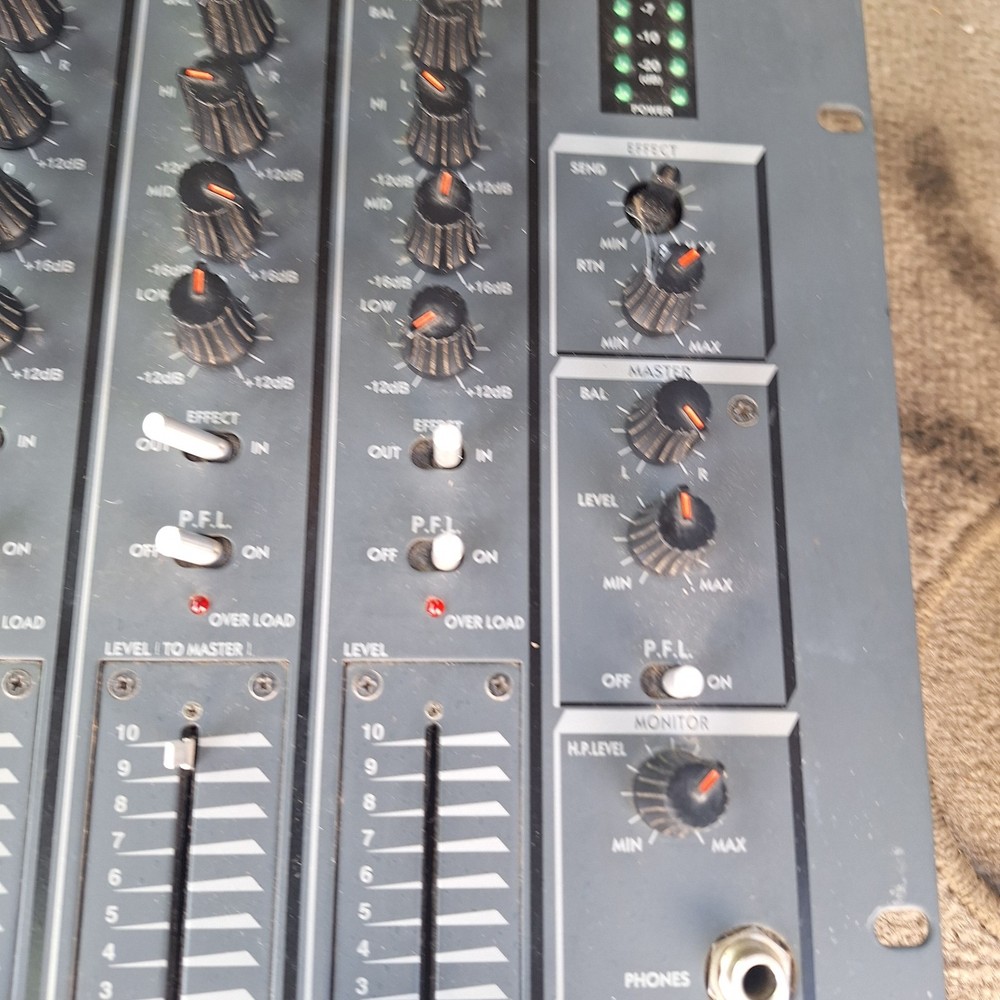 Vestax PMC-17A mixer Read DESCRIPTION