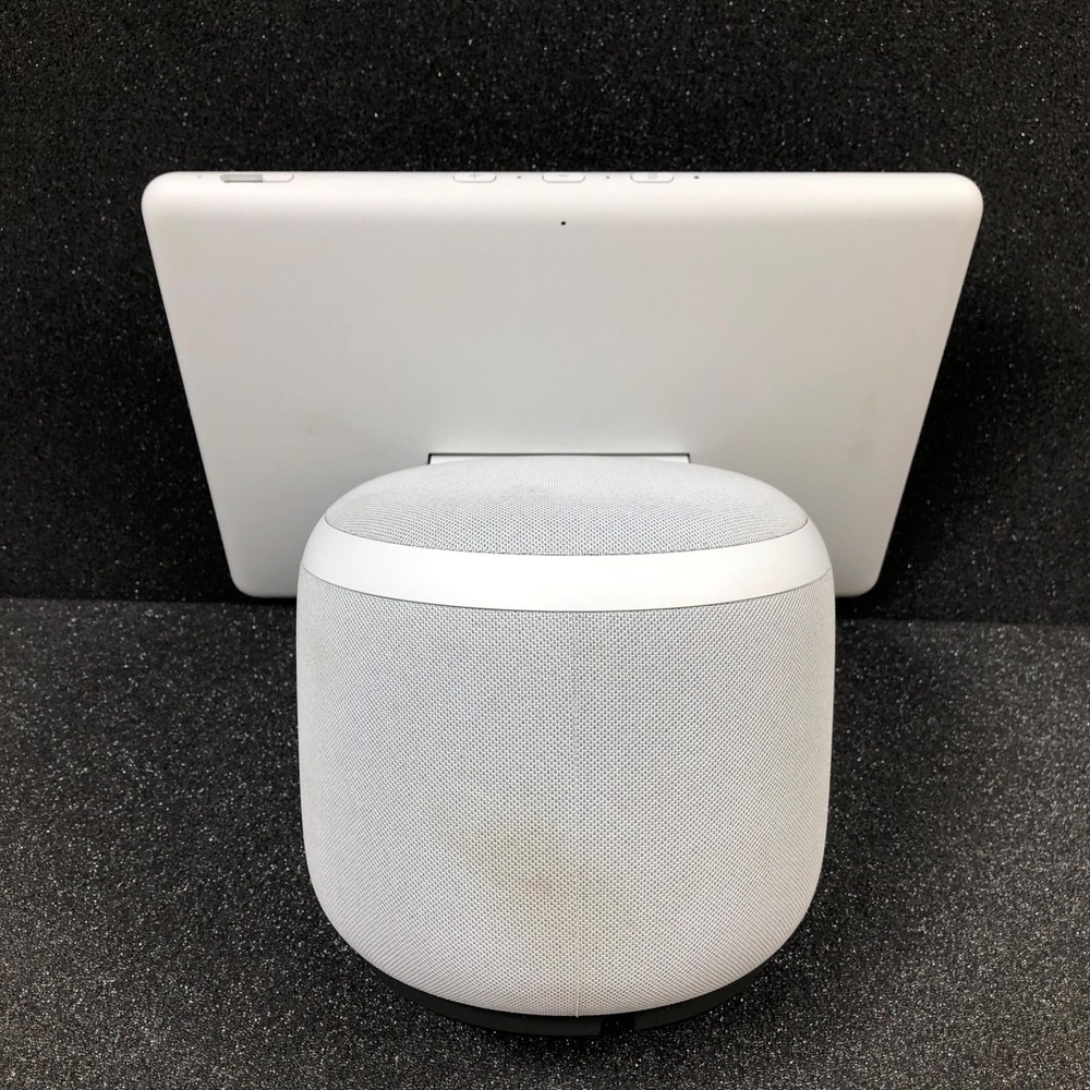 ISSUE Amazon Echo Show 10 3rd Gen White Wireless Alexa Smart Speaker Display