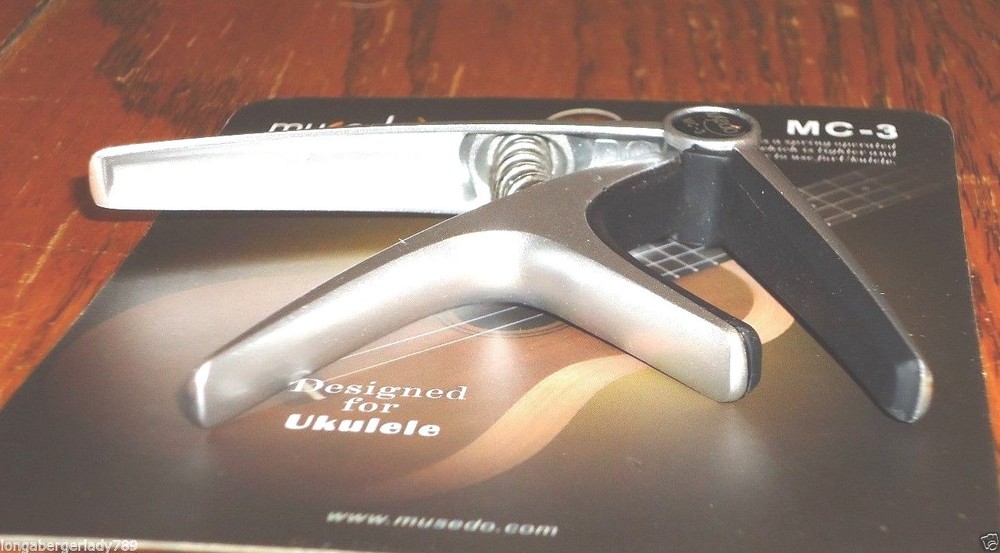 UKE UKULELE TRIGGER CAPO COMFORTABLE QUICK RELEASE ADJUST SPRING STAGE OR STUDIO