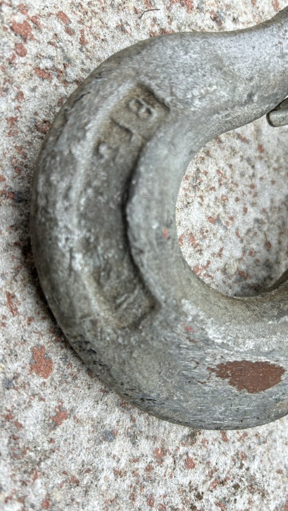 Vantage Heavy Duty Alloy Eye Hook with Latch,double Clovis Link & Link Ring Set