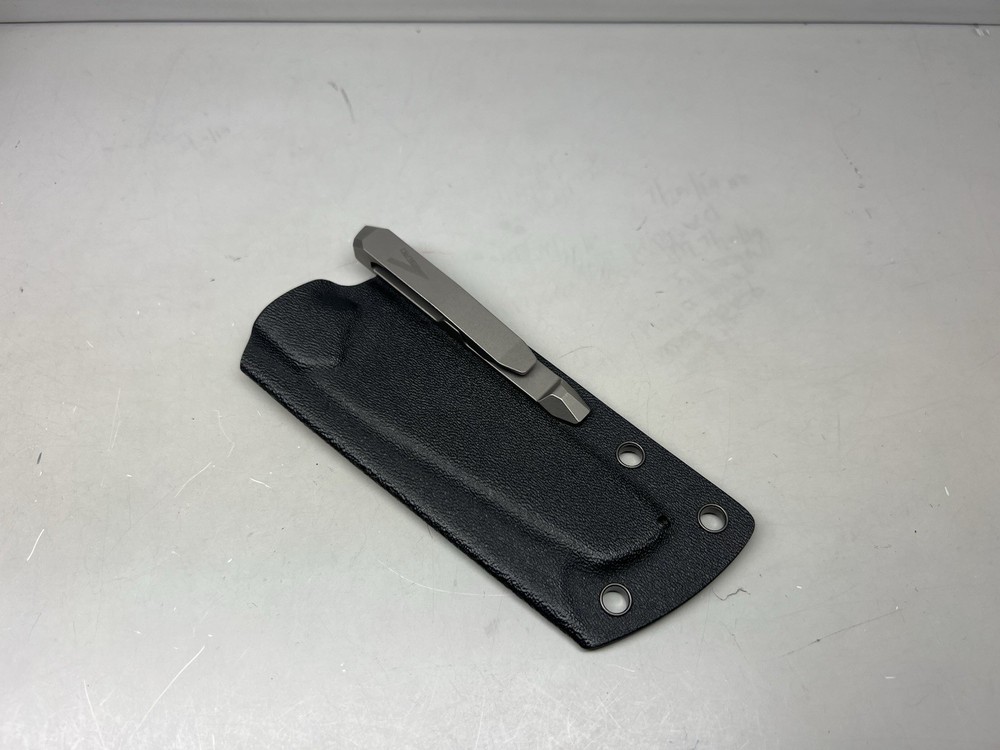 Vero Engineering Axon Fixed Blade w/ Extras