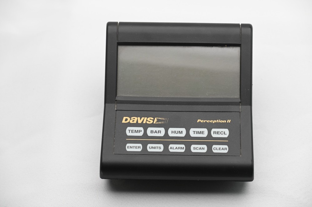 Davis Perception II 7400 Weather Station System Temp Barometer