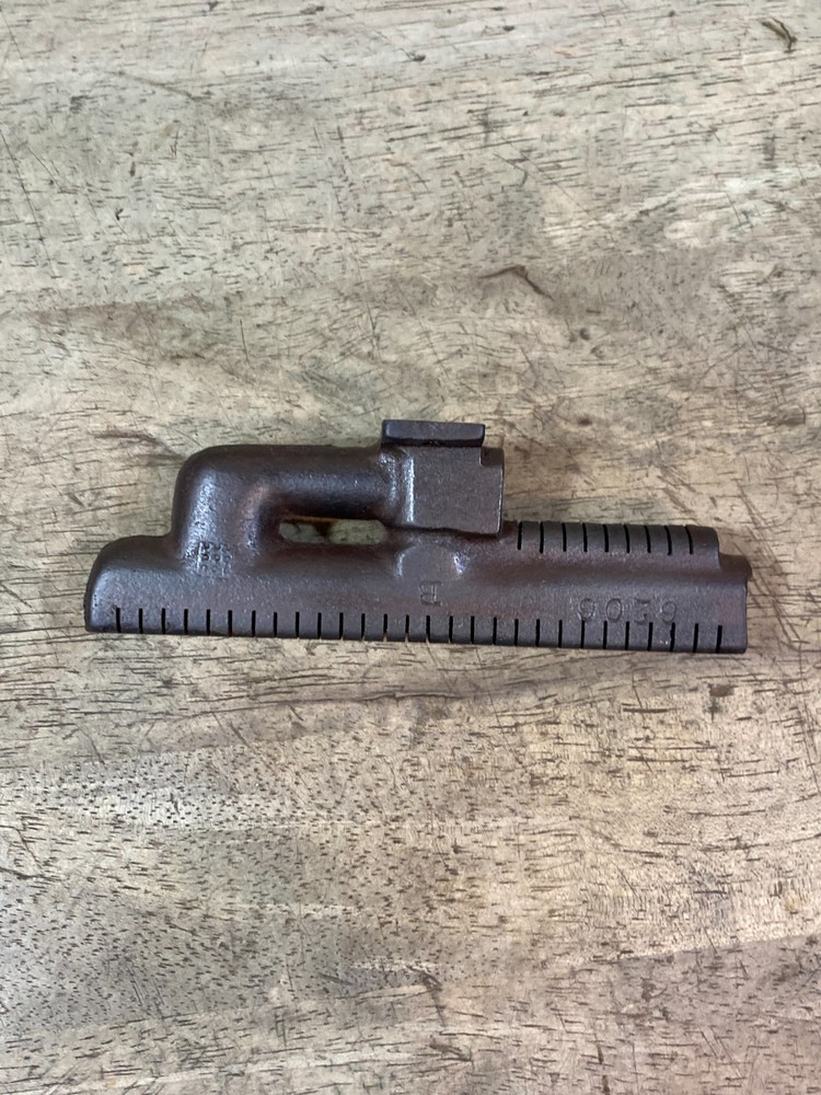 Coleman 609 Gas Iron - Burner Manifold