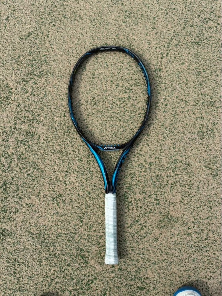 YONEX EZONE 100 300