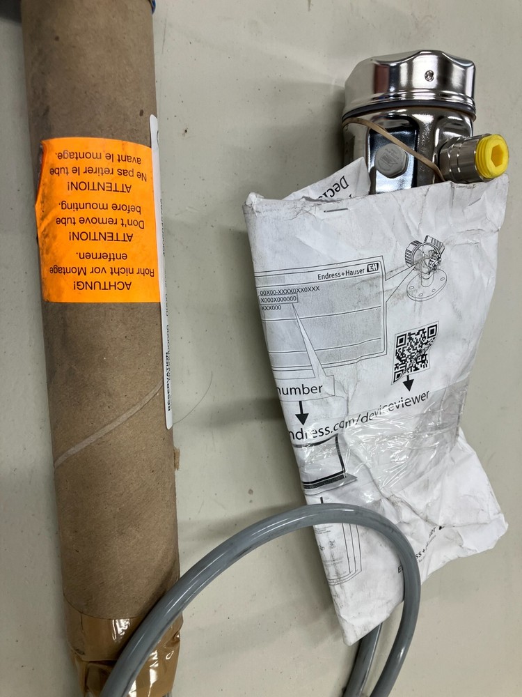 Endress Hauser FTM52-CGJ2B1A73AA Vibronic Point Level Detection Soliphant