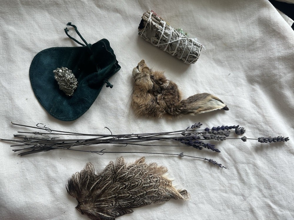 Witchcraft Ritual Set – Rabbit Head, Bird Wings, Dried Herbs & Curio Tools