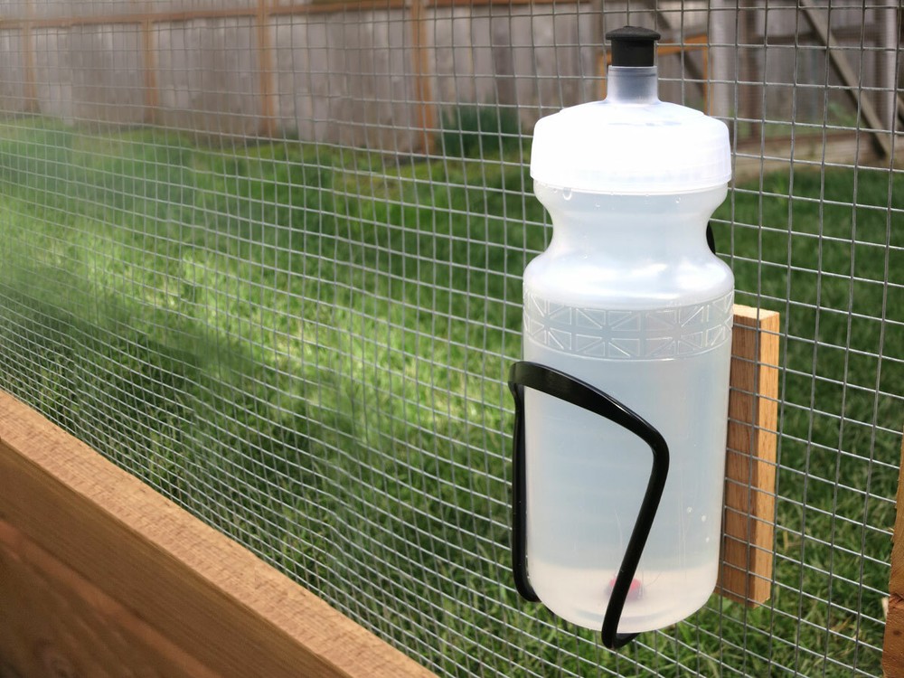 Brooder Bottle Nipple Waterer for Chicks and Chickens (20 fl. oz.) + Cage Mount