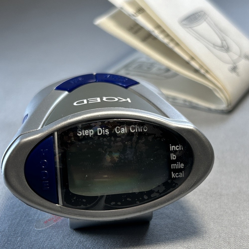 KQED LCD Screen Headphone Jack Multi Function FM Radio Clip-on Pedometer