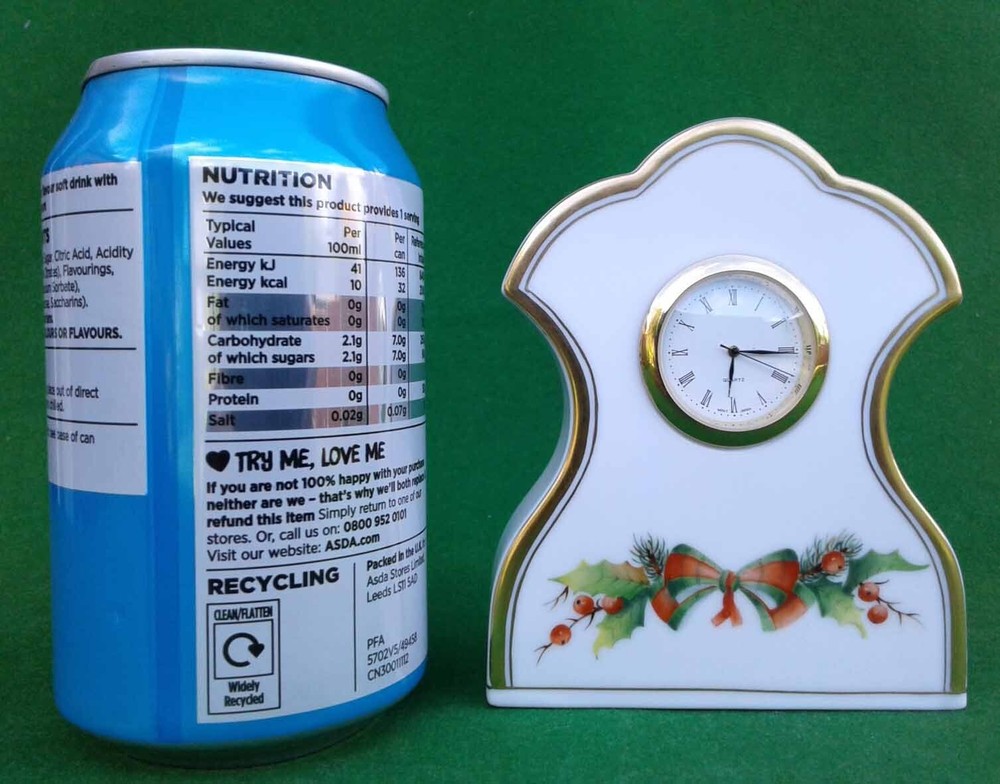 HEREND - NOEL - PORCELAIN QUARTZ MANTLE CLOCK - BOXED.
