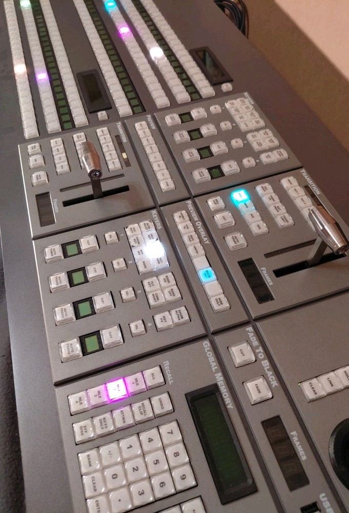 Ross Video Vision 2 Control Panel V2MP-001 - Powers On - Very Nice - UNTESTED