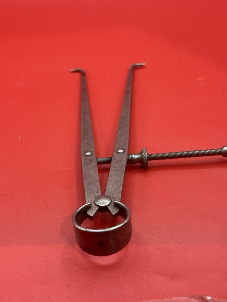 BROWN & SHARPE 810 INSIDE CALIPERS F3