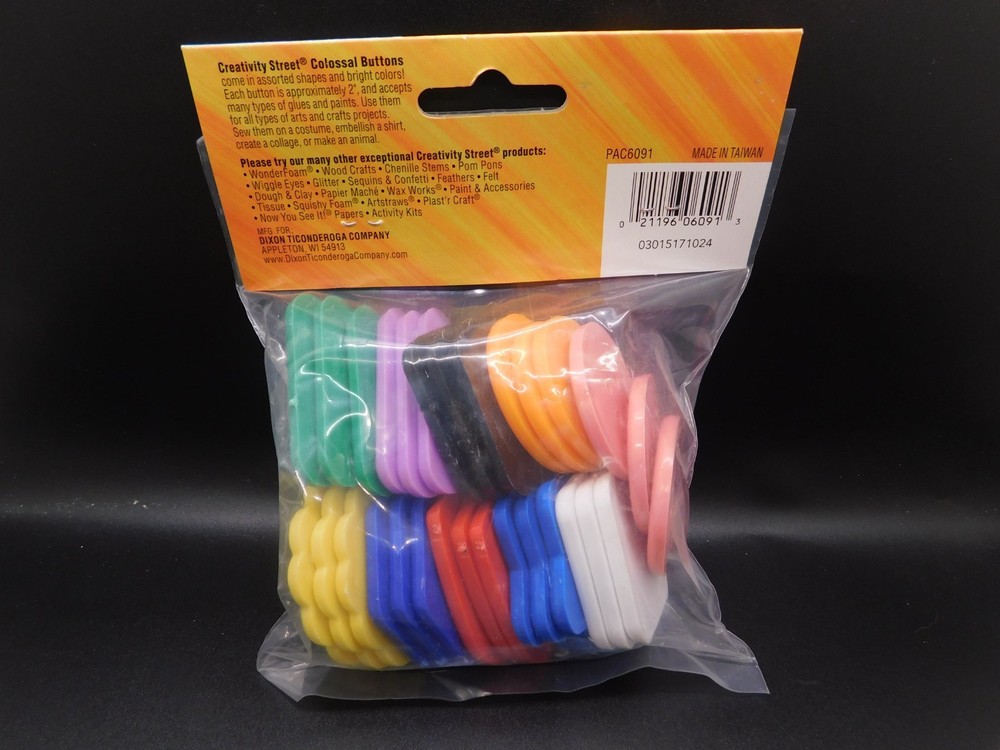 Creativity Street Plastic Colossal buttons 30pc Assorted colors & shapes