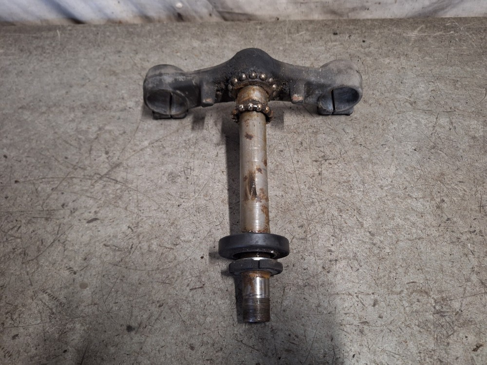 Suzuki GSX600F - Lower Bottom Fork Yoke
