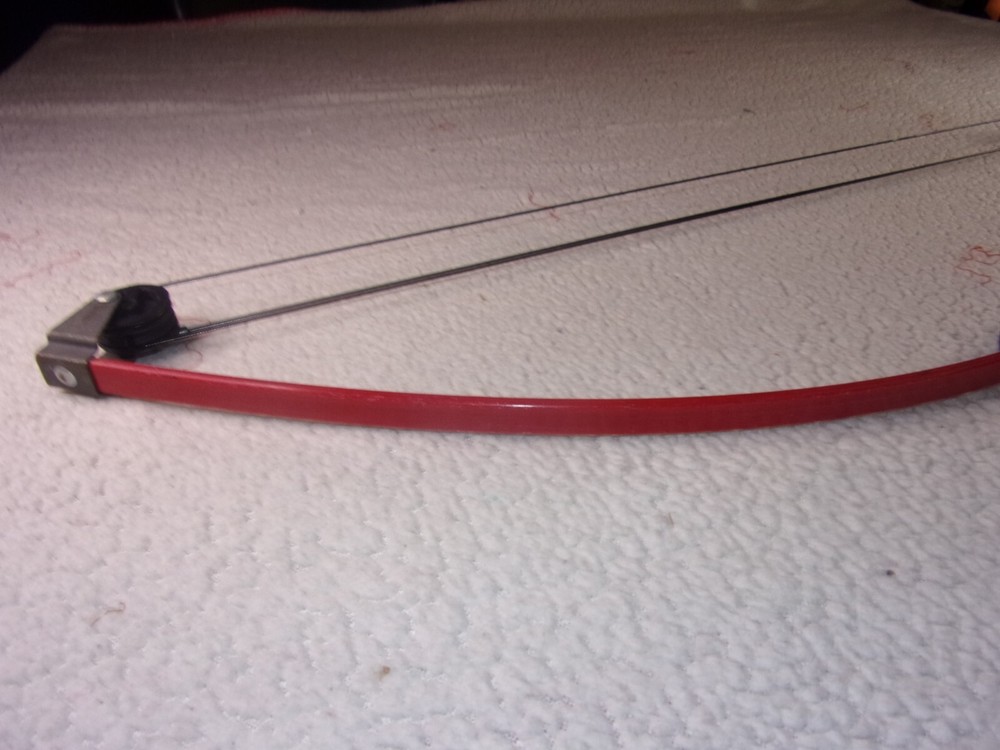 Red/Black Youth Compound Bow