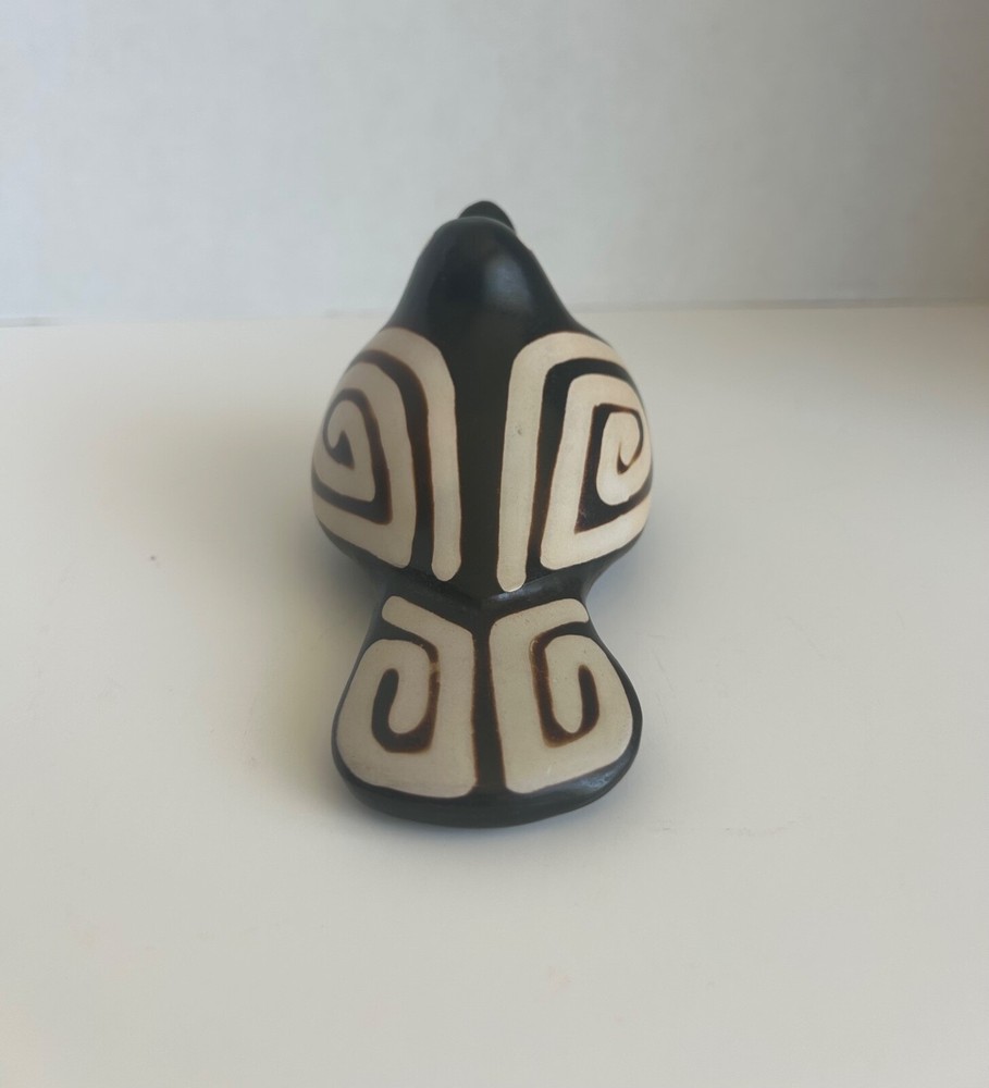 Original Chulucanas Peru Pottery Bird