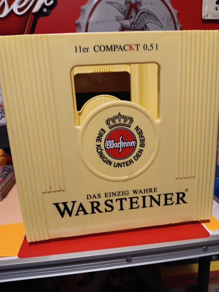 Warsteiner plastic carrying case 11 er Compactkt 0,5 1