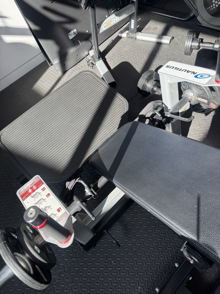 Nautilus Gym Glute Drive