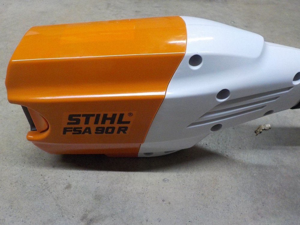 Stihl FSA 90 R Battery Powered String Trimmer 15" 36V "Bare Tool"
