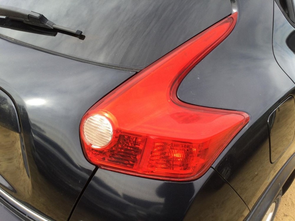 JUKE 2012 Glove Box 4965093
