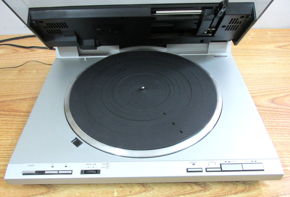 Technics SL-DL1 Direct Drive Linear Tracking Turntable-