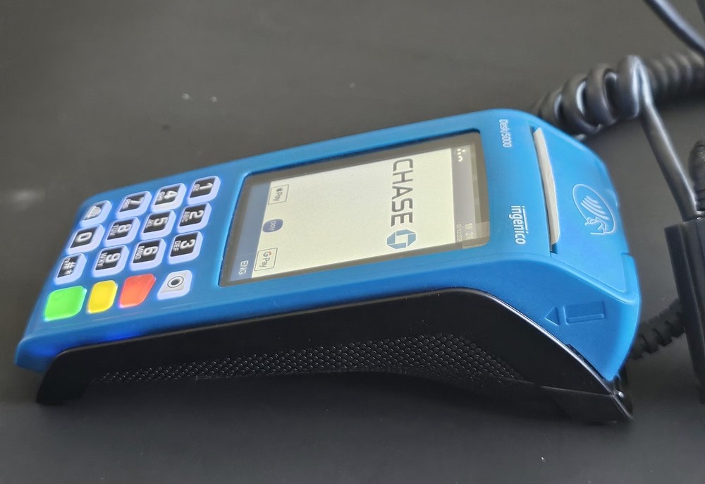 Ingenico Move 5000 Payment Card Machine 4G/LTE WIFI Bluetooth