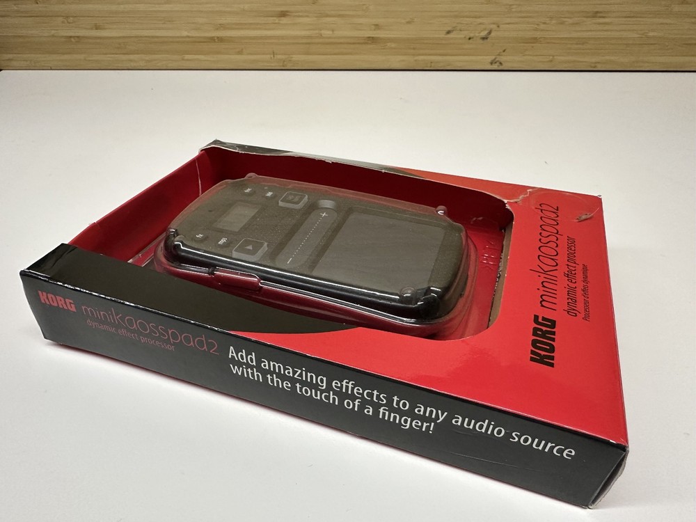 Korg MINIKP2S Mini KAOSS PAD 2 Dynamic Effect Processor w/box & instructions