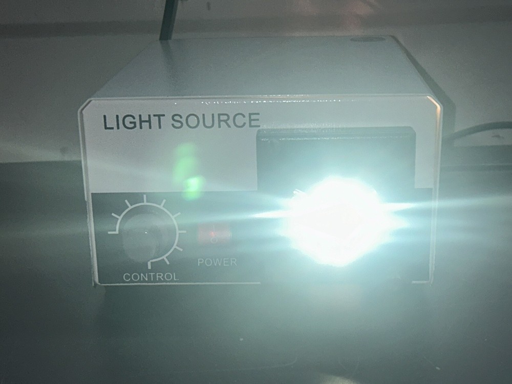 LIGHT SOURCE H-150 LAMP EKE 21V/150W