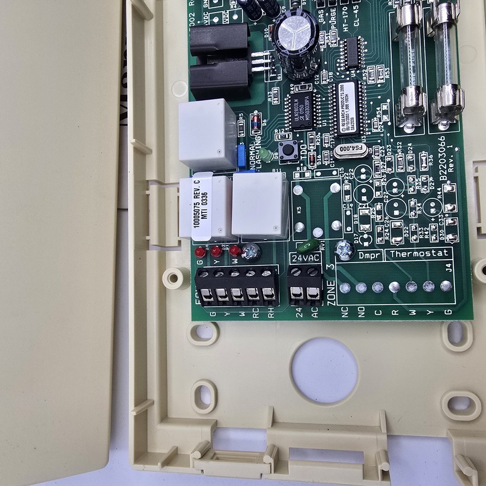 Aprilaire 6202 2-Zone Comfort Control Panel old stock