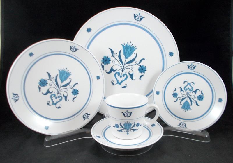 Noritake Blue Haven 5 Piece Place Setting 9004