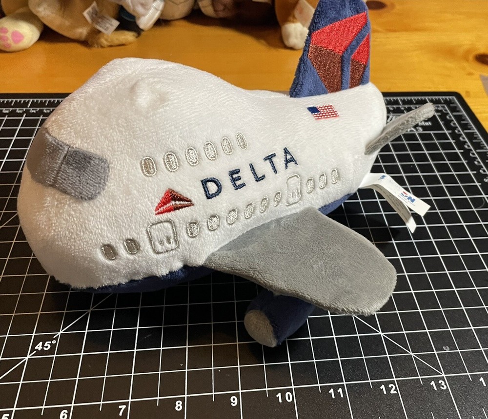 Stuffed Toy Delta Airlines White Gray Great condition