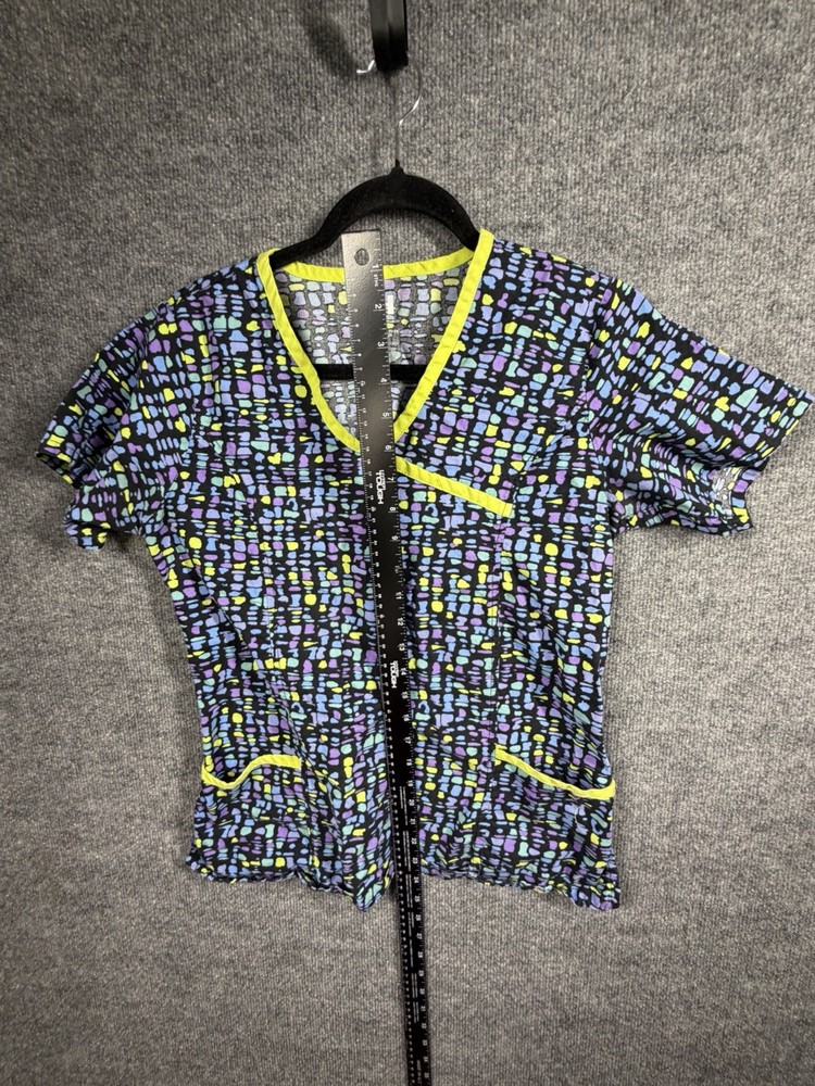 Beverly Hills Uniforms Scrub Top Size Medium Multicolor Print