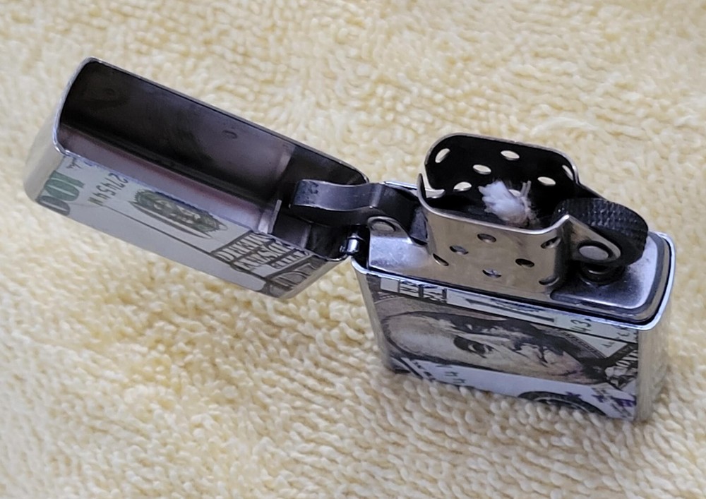 ZIPPO THE BENJAMIN 2005 LIGHTER