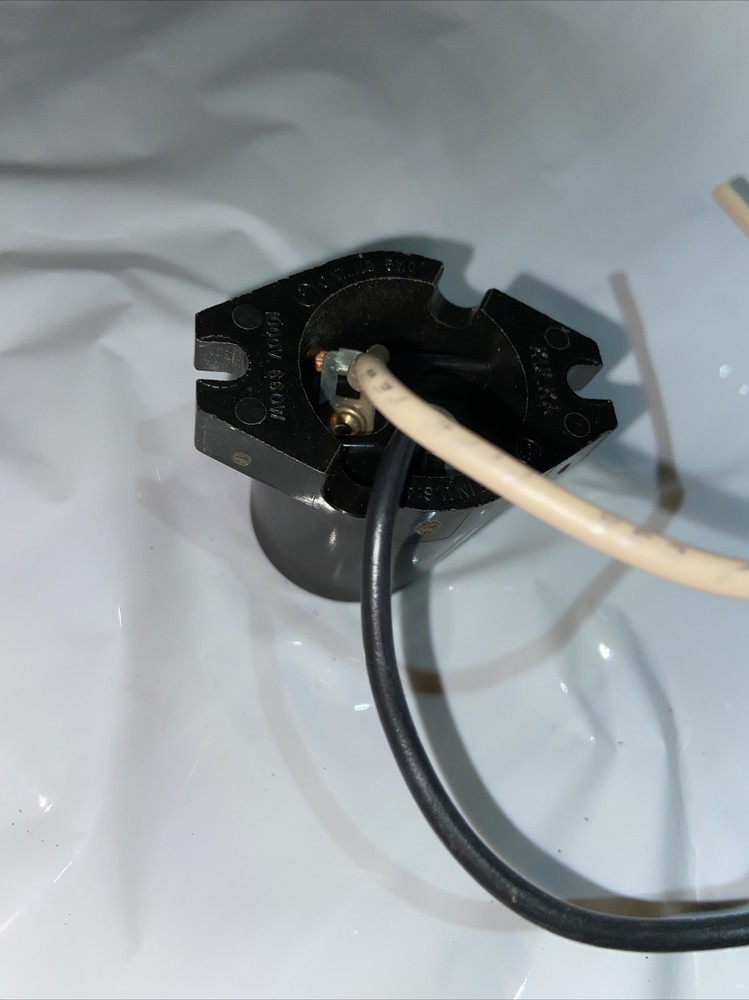 REPLACEMENT SOCKET FOR DAMAR KULKA 5110 BY22D SOCKET SOX LPS Low Pressure Sodium