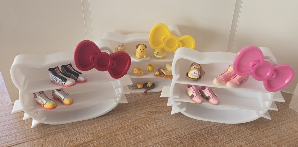 Hello Kitty Mini Shelf Display Stand with PINK Bow