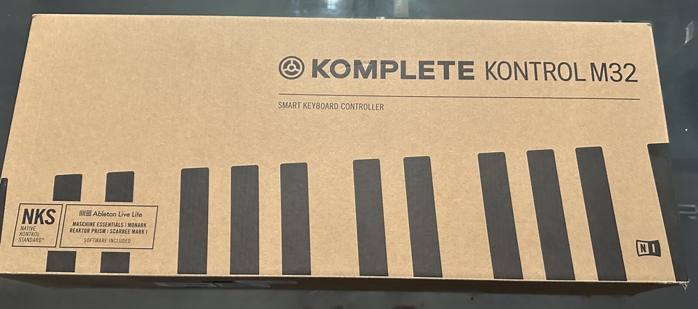 Native Instruments Komplete Kontrol M32 Micro Keyboard Controller