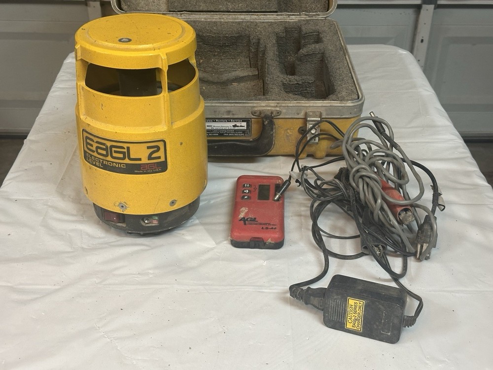 AGL EAGL-2 EAGL2 Rotary Electronic Laser Level w/ Case - Powers On But Untested