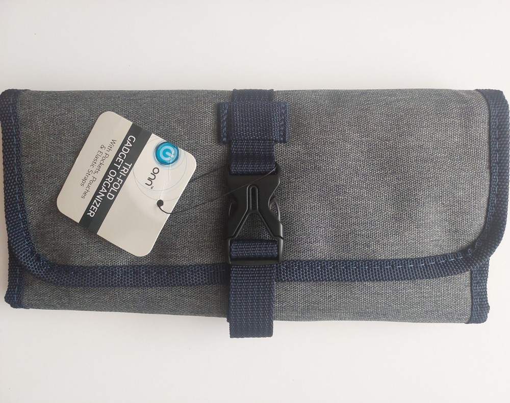 Onn Tri-fold GADGET ORGANIZER with pockets, pouches, elastic straps craft