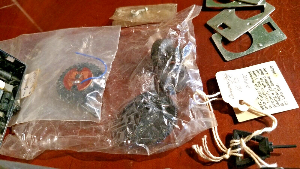 over 40 misc. Replacement Camera Parts Adapter Sprocket Grip Knobs mounts Plates