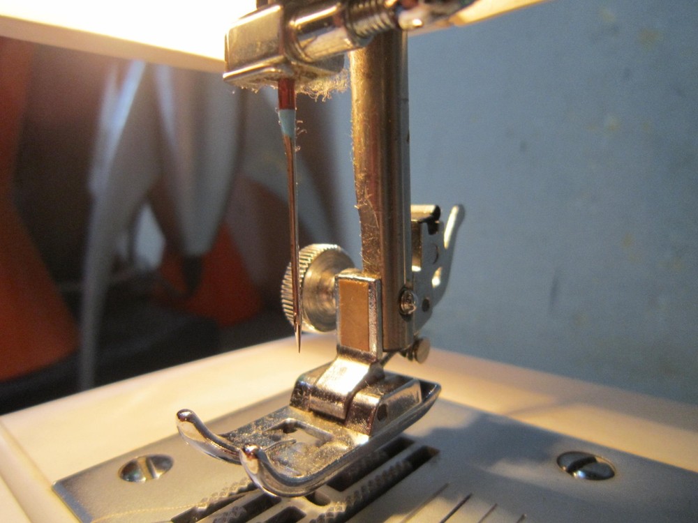 Working White Style Pro 1126 Sewing Machine FREESHIP